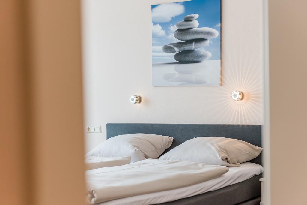 Schaefers Hotel, Self-Check-In, Cafe Und Baecker Am Hotel 弗希塔 外观 照片