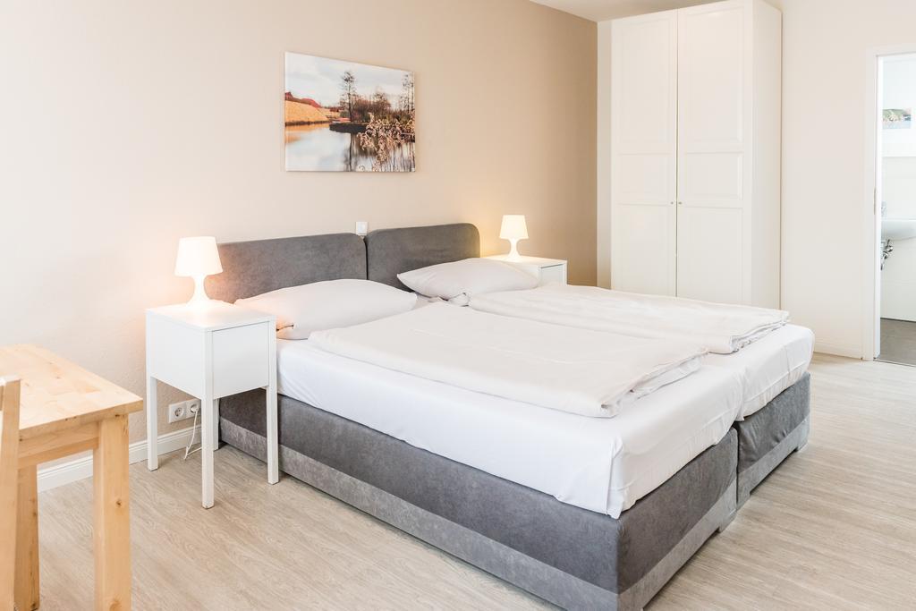 Schaefers Hotel, Self-Check-In, Cafe Und Baecker Am Hotel 弗希塔 外观 照片