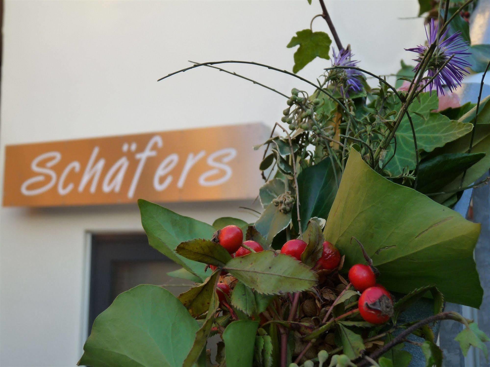 Schaefers Hotel, Self-Check-In, Cafe Und Baecker Am Hotel 弗希塔 外观 照片