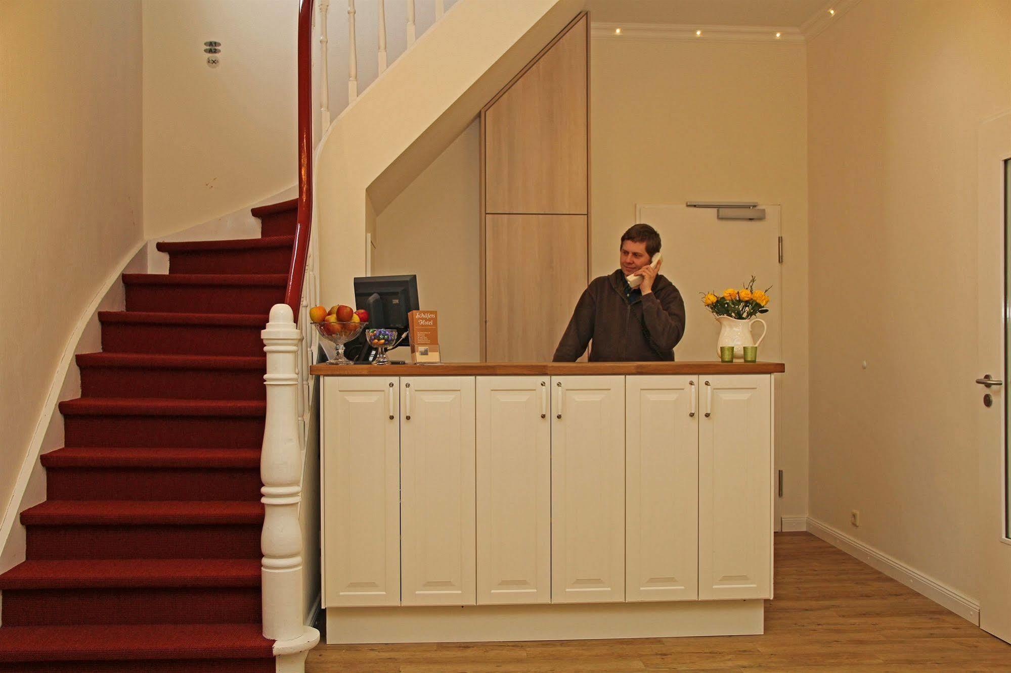 Schaefers Hotel, Self-Check-In, Cafe Und Baecker Am Hotel 弗希塔 外观 照片