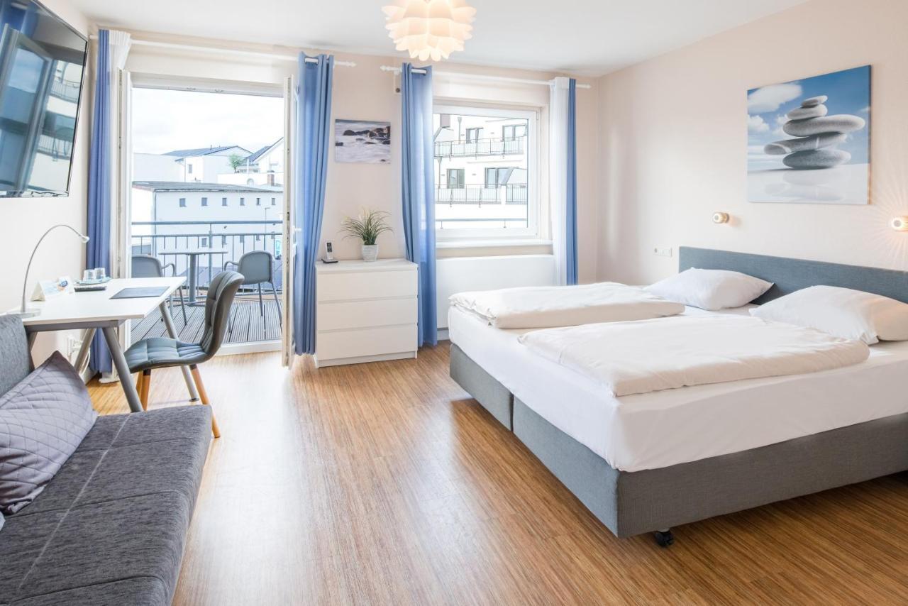 Schaefers Hotel, Self-Check-In, Cafe Und Baecker Am Hotel 弗希塔 外观 照片